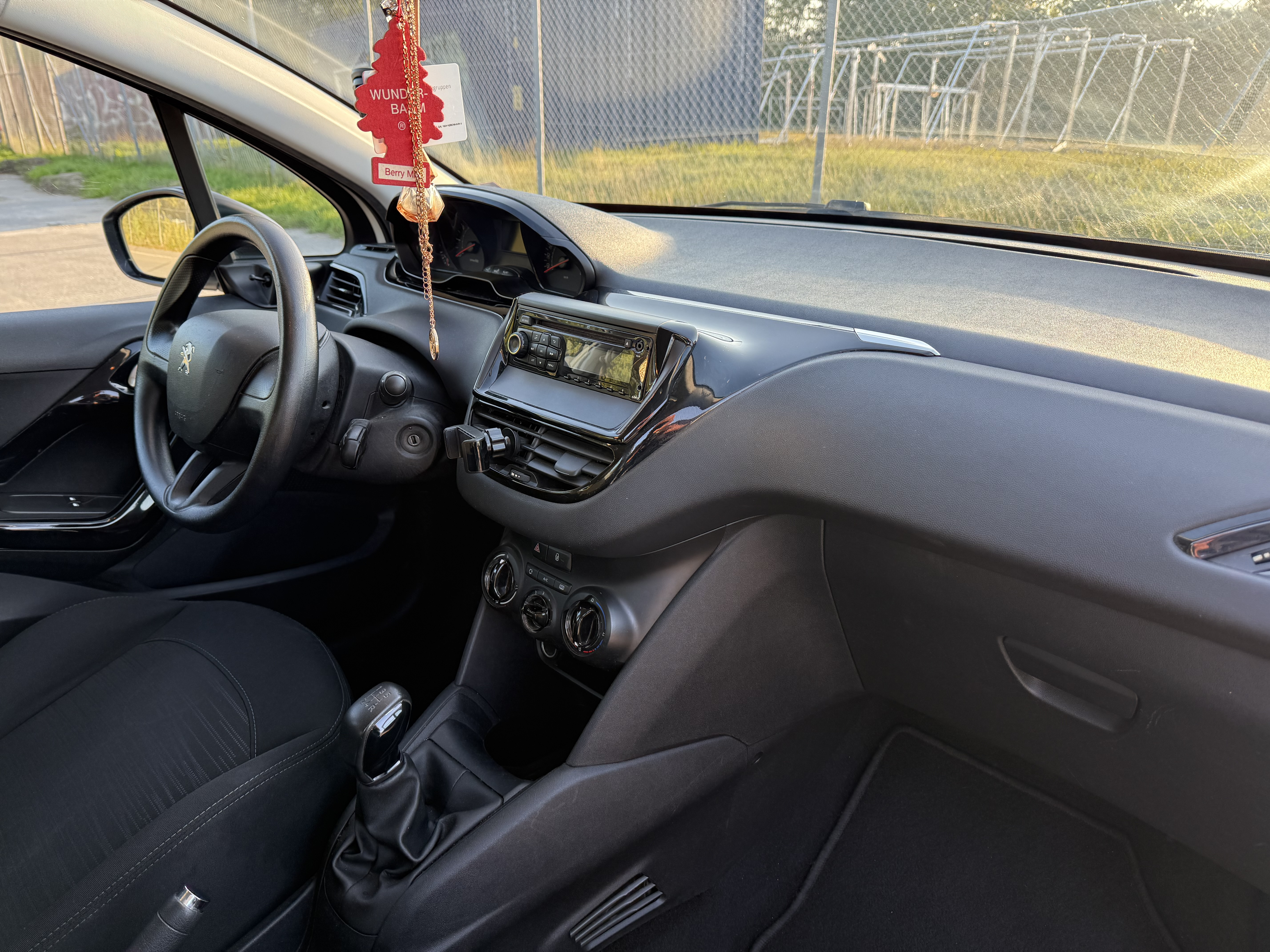 Hvid Peugeot 208 fra 2013