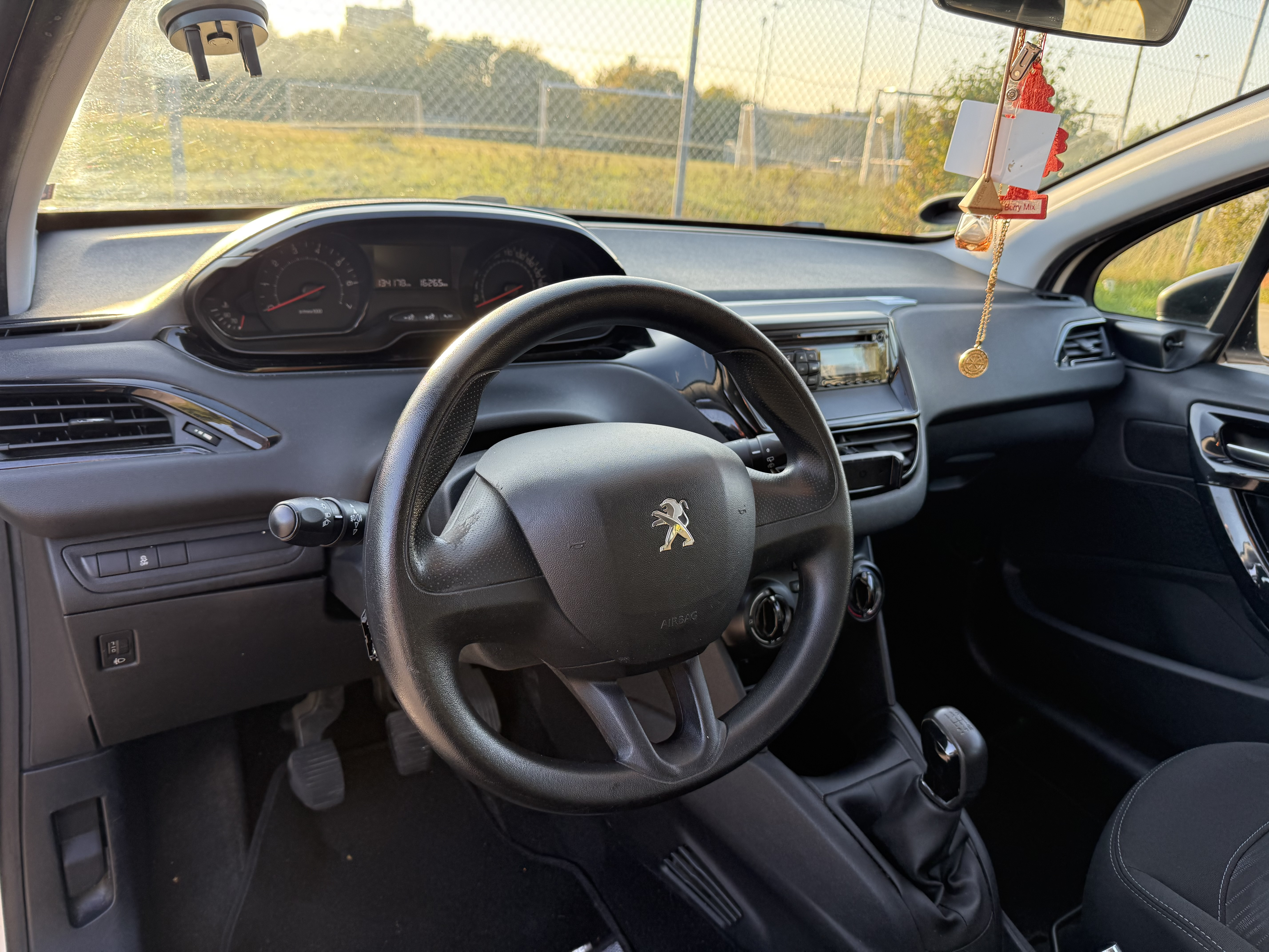 Hvid Peugeot 208 fra 2013