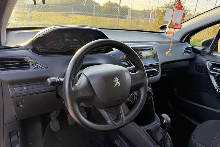 Hvid Peugeot 208 fra 2013
