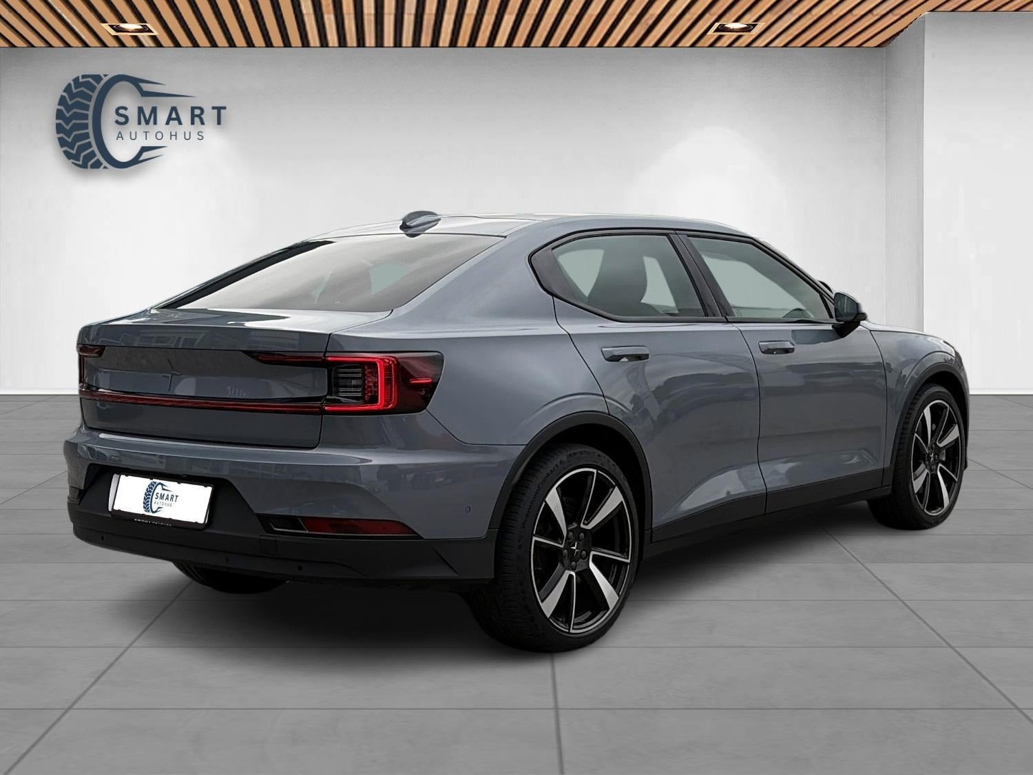 Blå Polestar 2 fra 2021