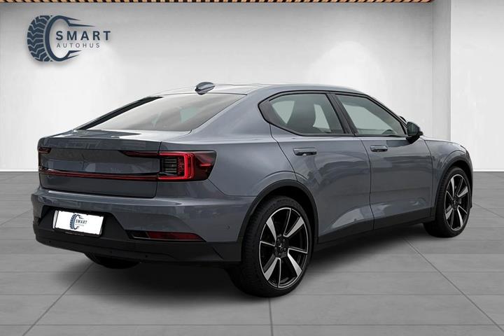 Blå Polestar 2 fra 2021