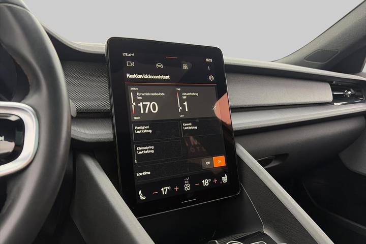 Blå Polestar 2 fra 2021