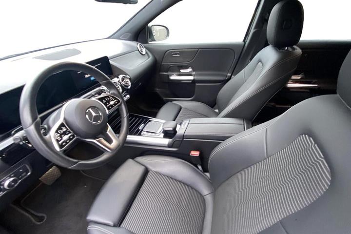 Sort Mercedes EQA250 fra 2021