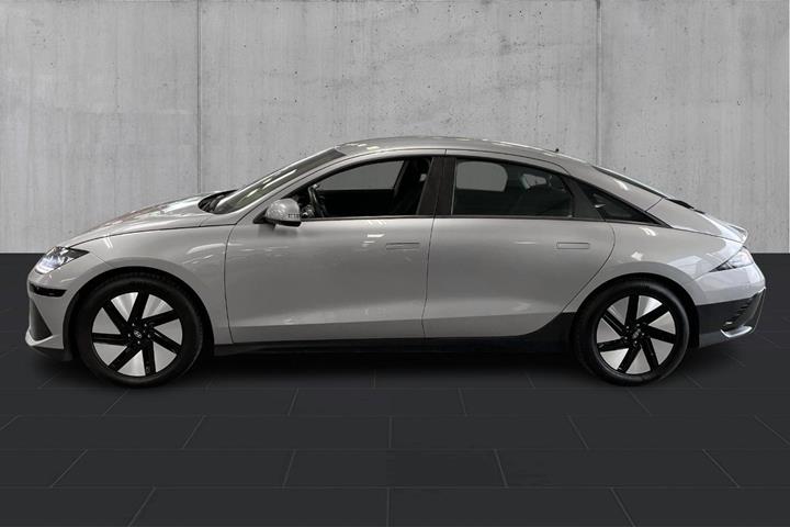 Sølv Hyundai Ioniq 6 fra 2023