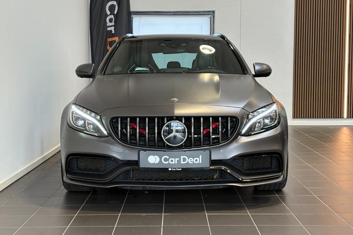 Sort Mercedes C63 fra 2016