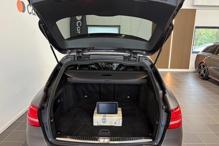 Sort Mercedes C63 fra 2016