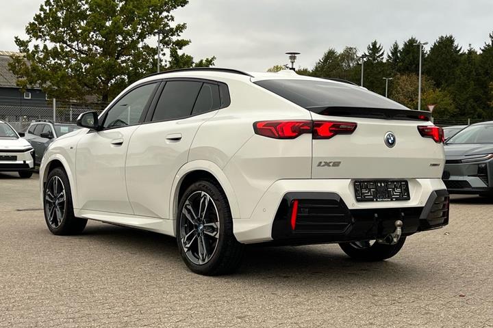 undefined BMW iX2 fra 2024