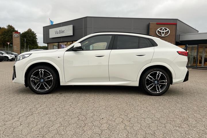 undefined BMW iX2 fra 2024
