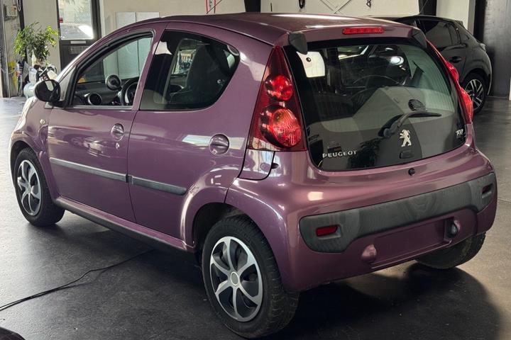 undefined Peugeot 107 fra 2007