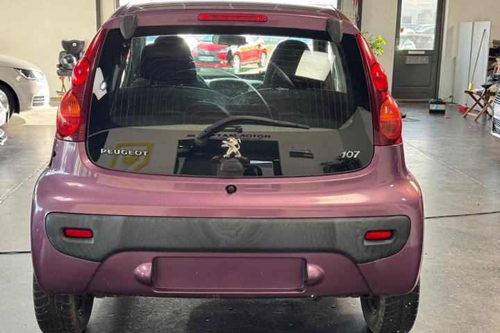undefined Peugeot 107 fra 2007