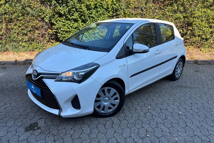 undefined Toyota Yaris fra 2015