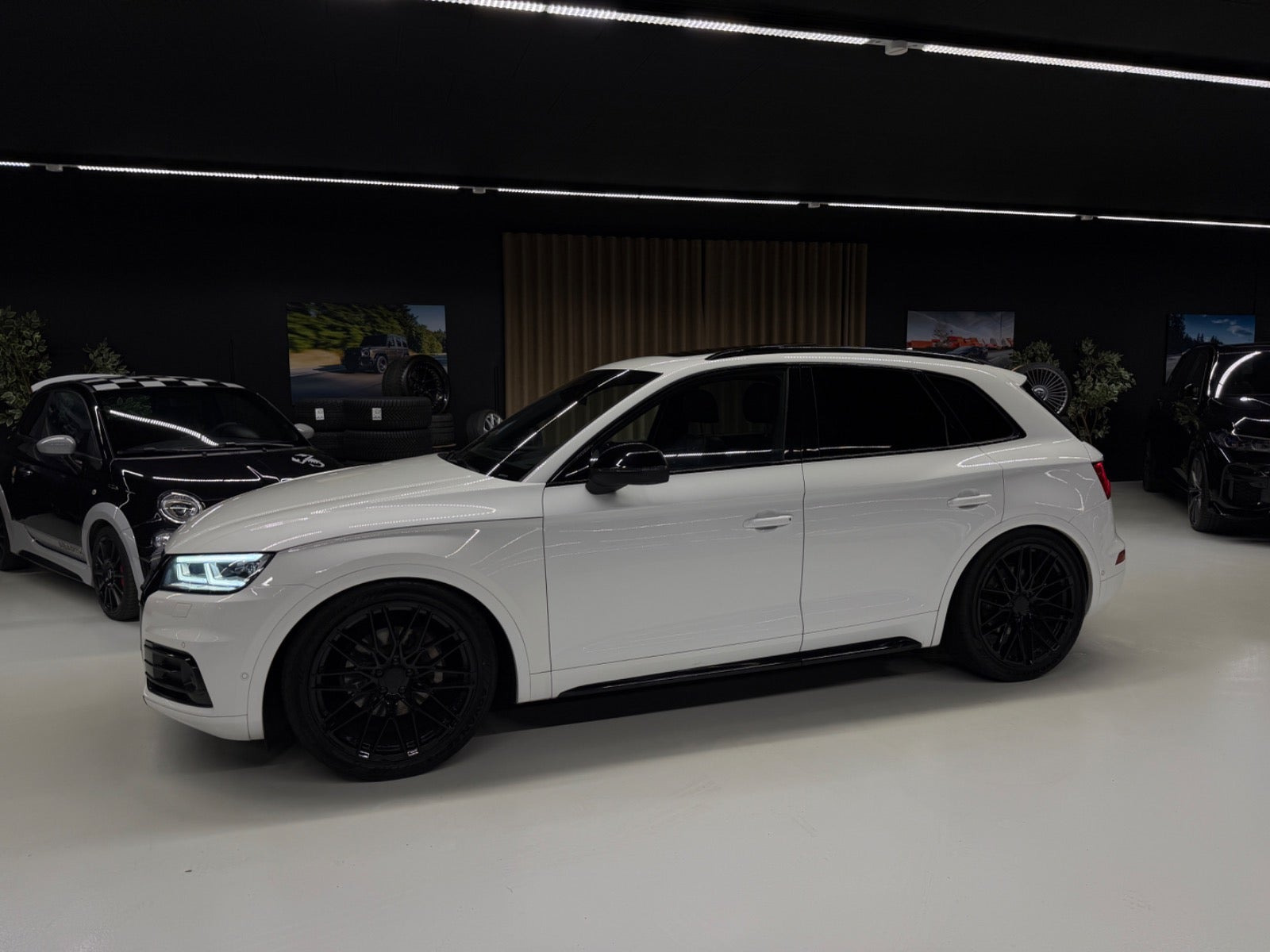 Sort Audi Q5 fra 2017