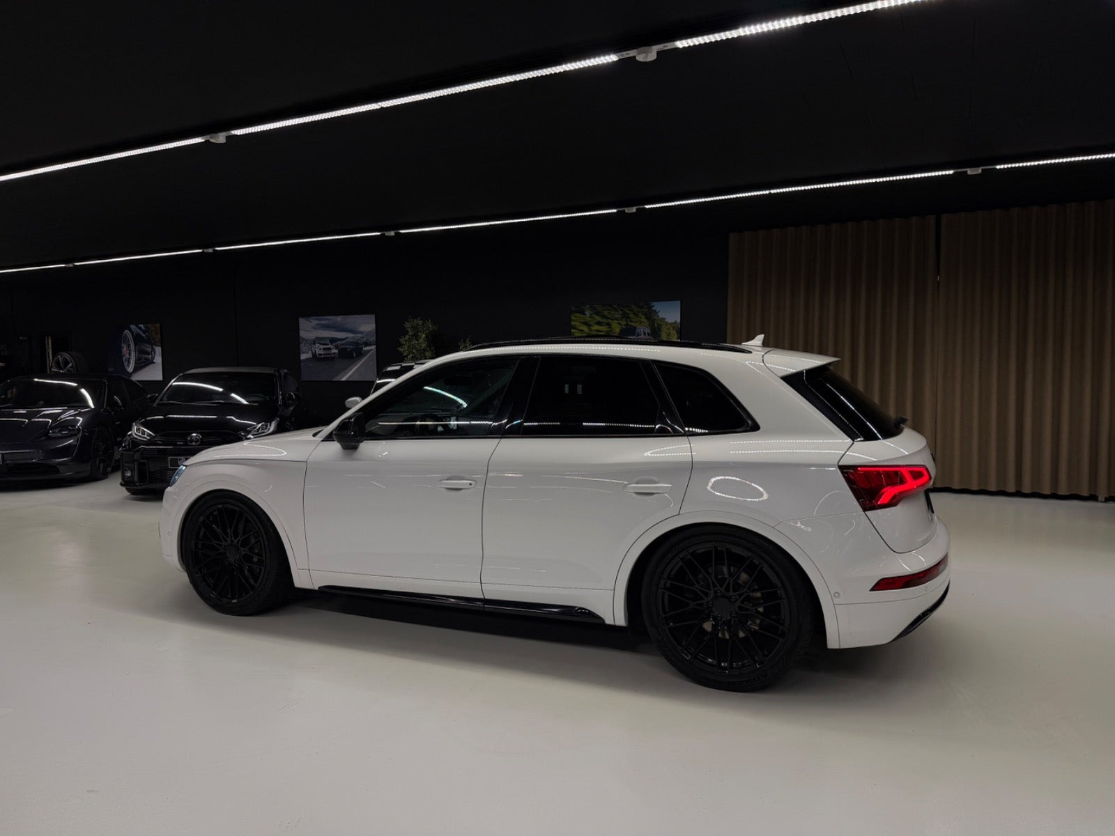 Sort Audi Q5 fra 2017