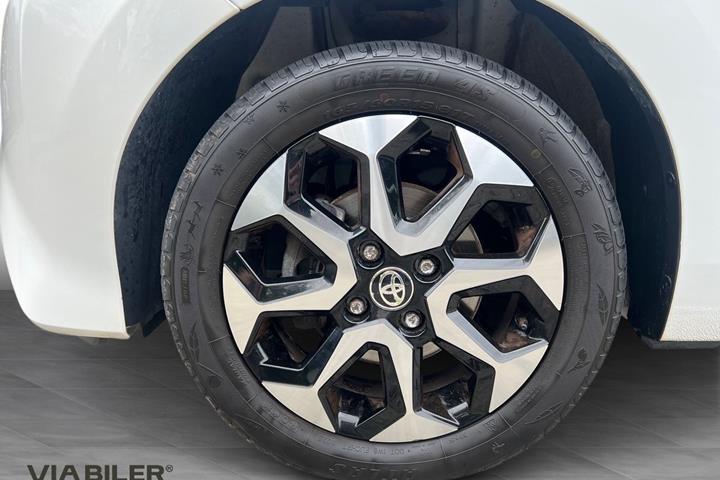 Hvid Toyota Aygo fra 2021