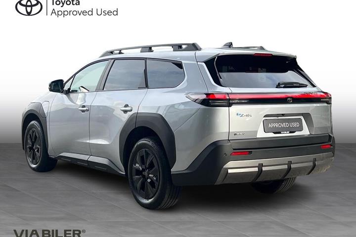 Grå Toyota bZ4X Touring fra 2026