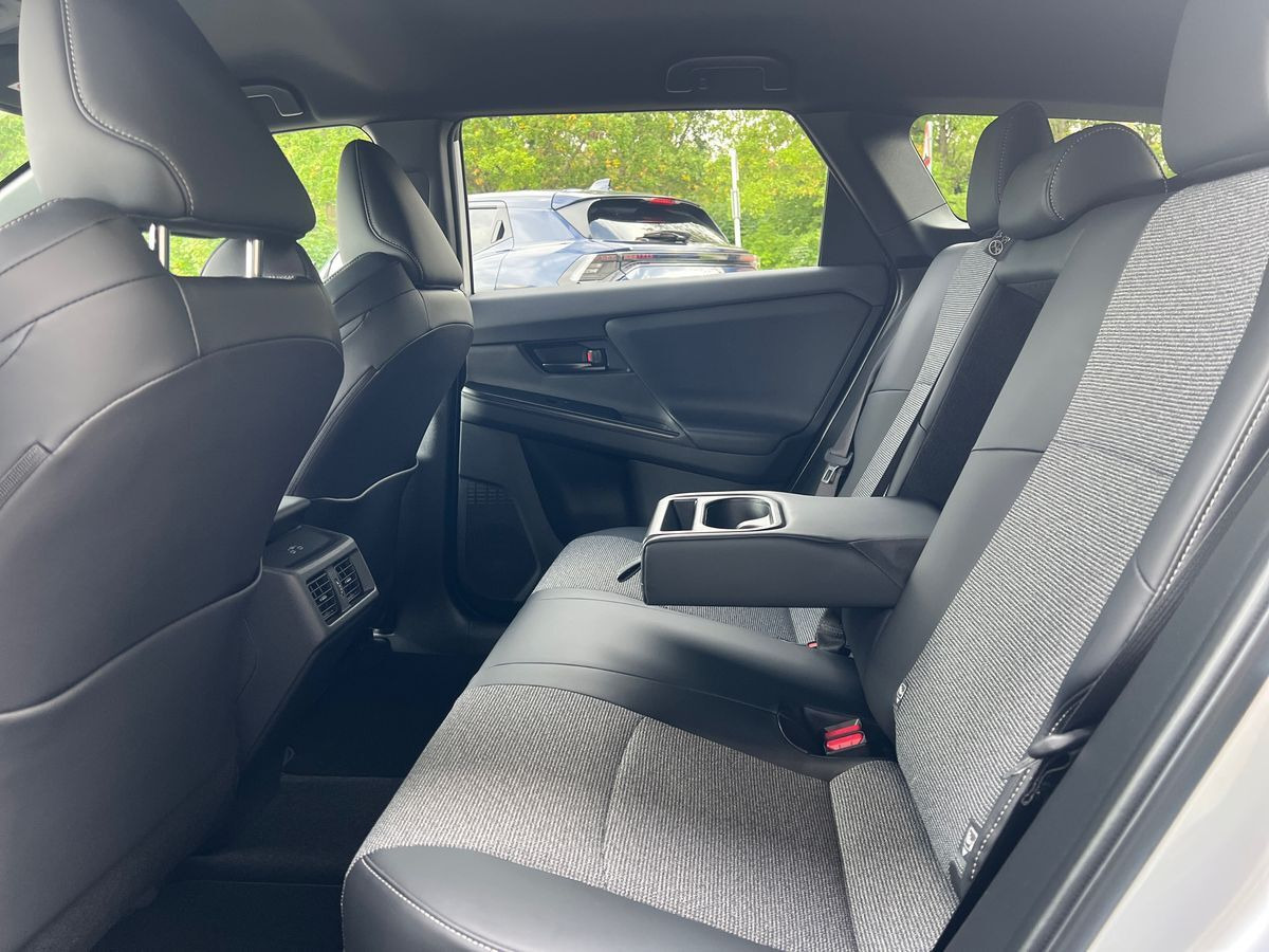 Grå Toyota bZ4X Touring fra 2026