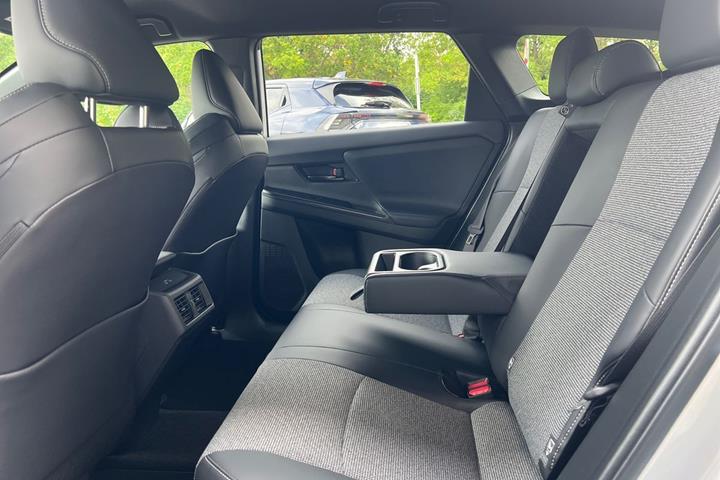 Grå Toyota bZ4X Touring fra 2026