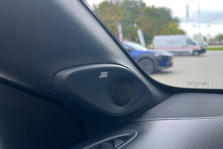 Grå Toyota Aygo X fra 2023