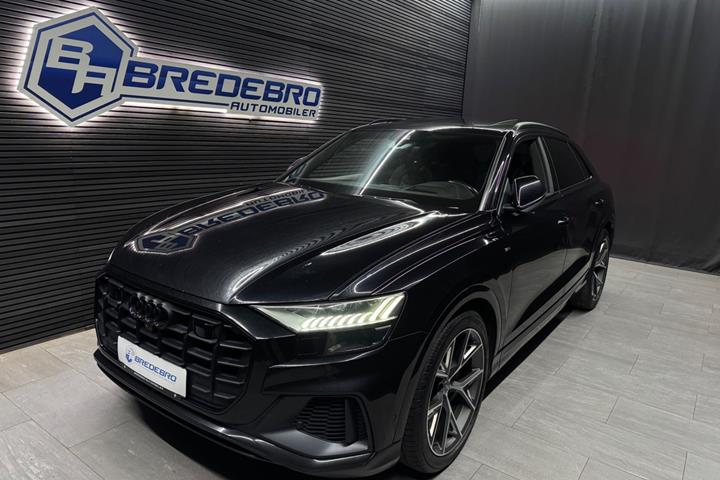 Sort Audi Q8 fra 2019