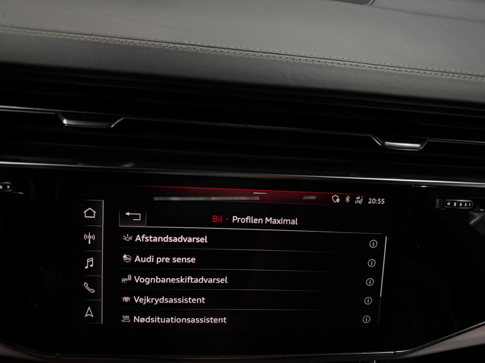 Sort Audi Q8 fra 2019