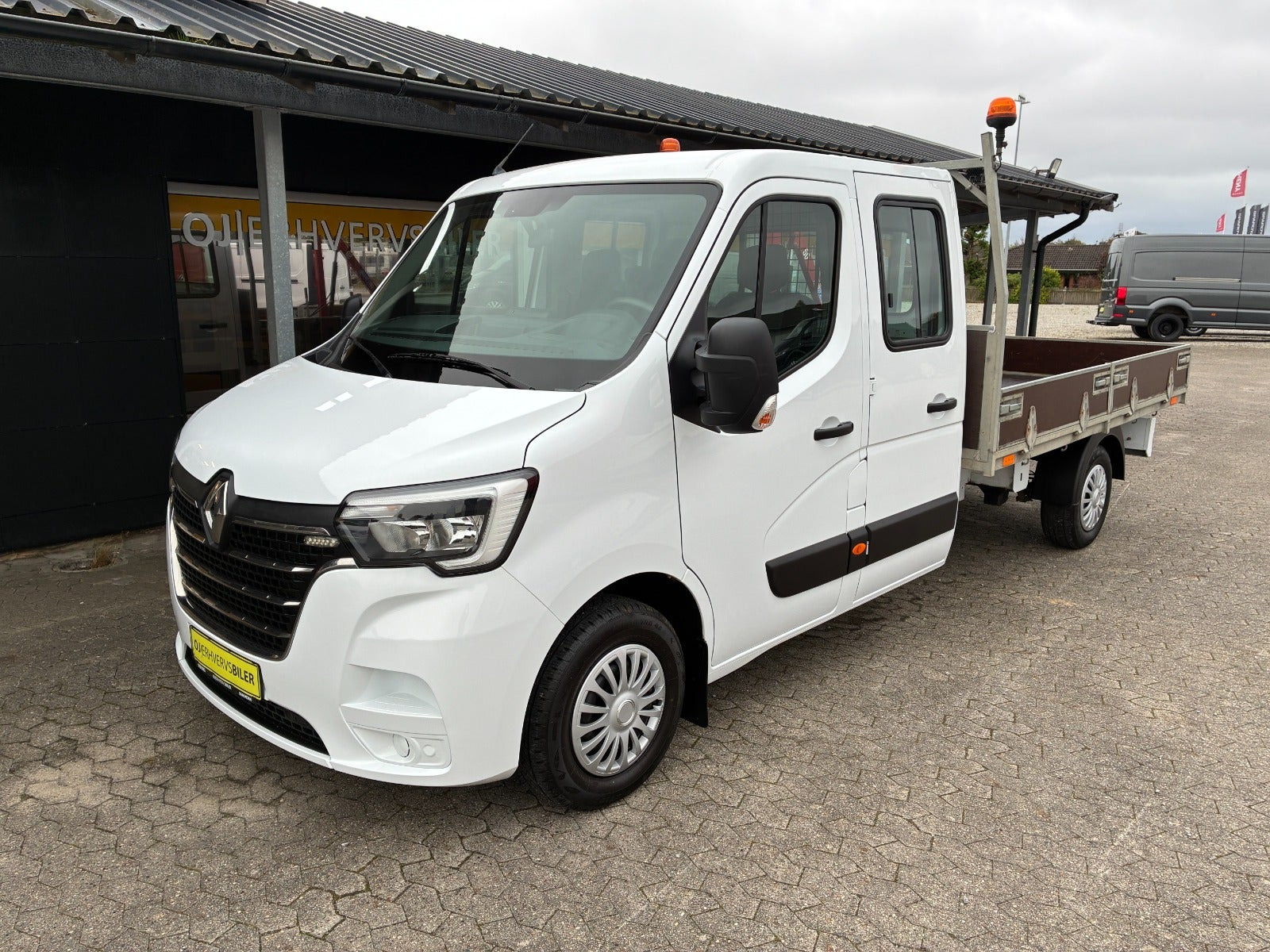 Hvid Renault Master IV T35 fra 2021