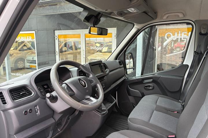 Hvid Renault Master IV T35 fra 2021
