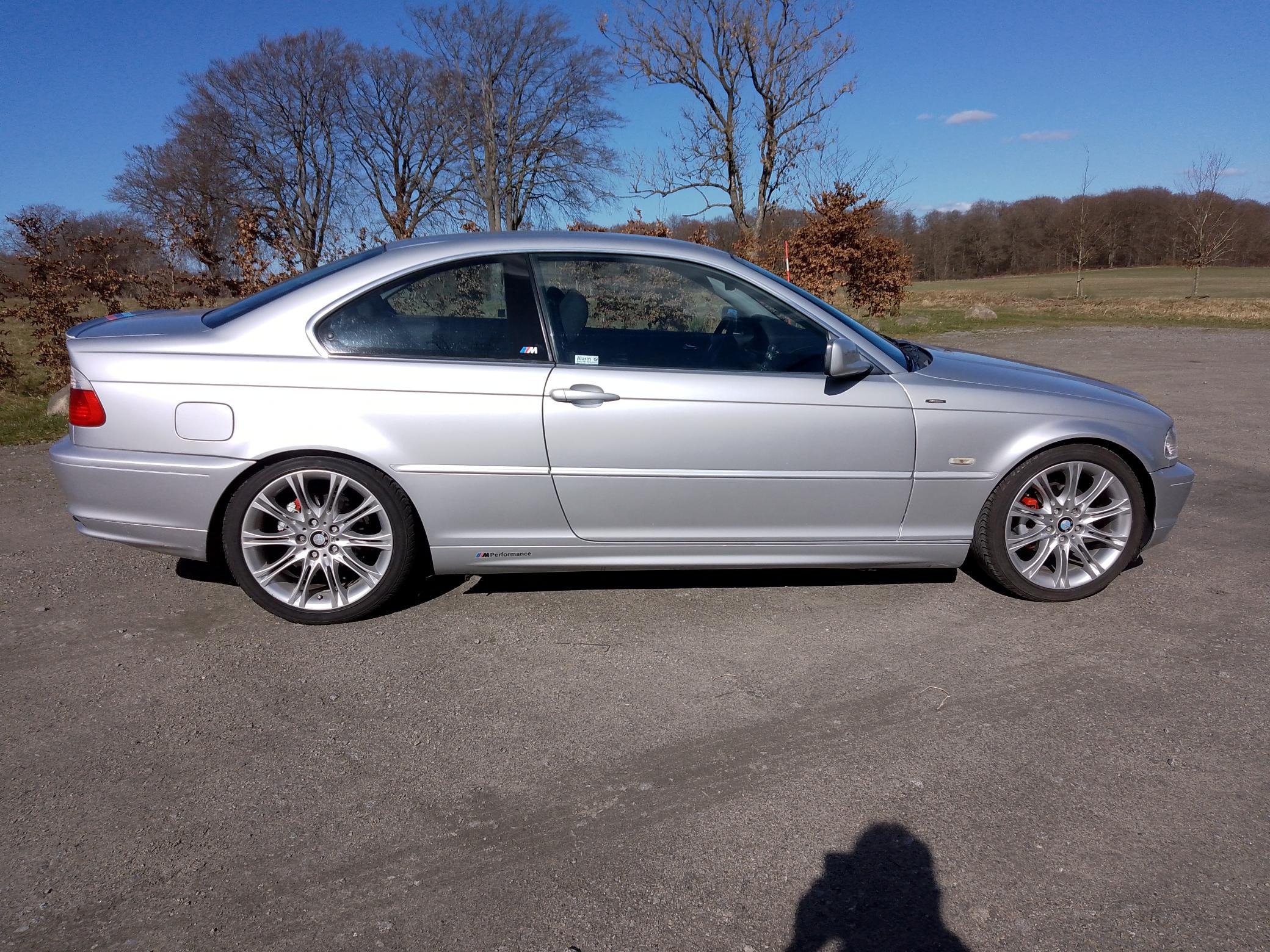 Grå BMW 320Ci fra 2002
