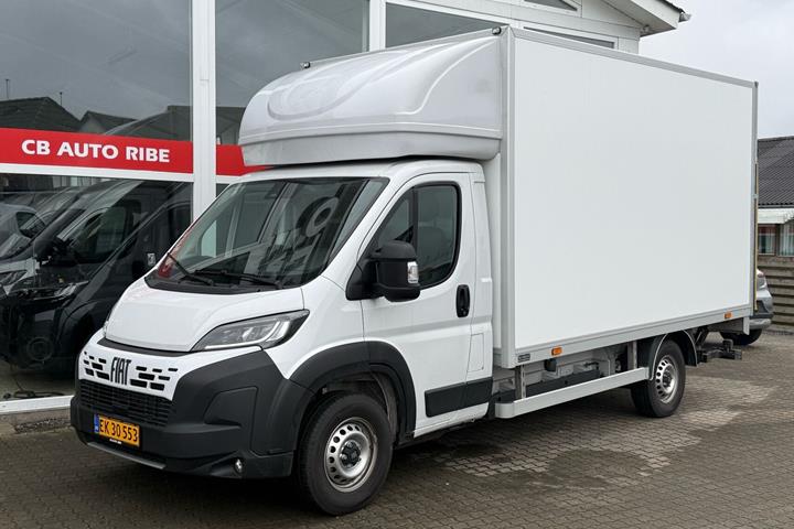 Hvid Fiat E-Ducato fra 2025