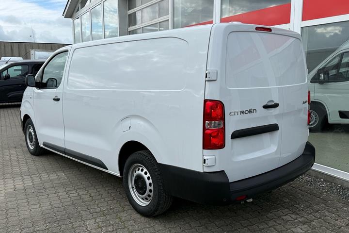 Hvid Citroën Jumpy fra 2026