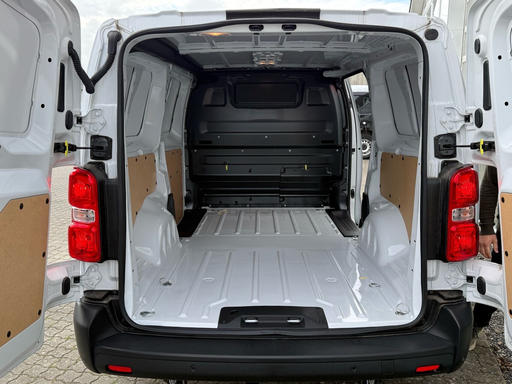 Hvid Citroën Jumpy fra 2026