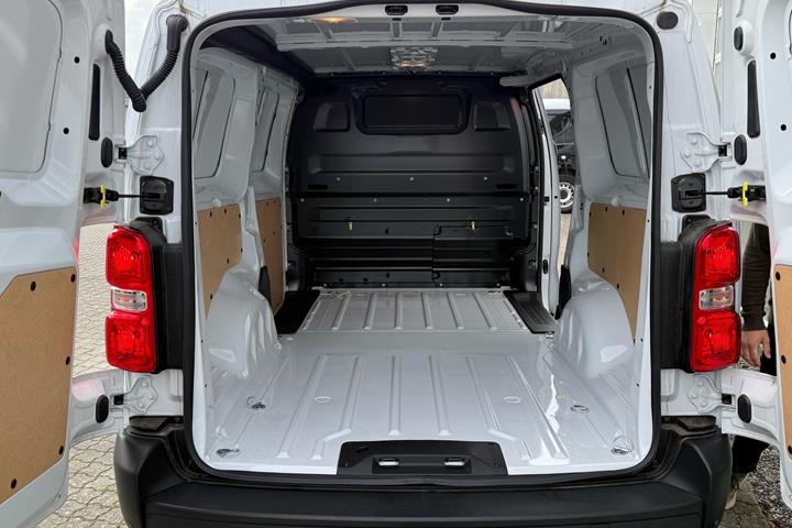 Hvid Citroën Jumpy fra 2026