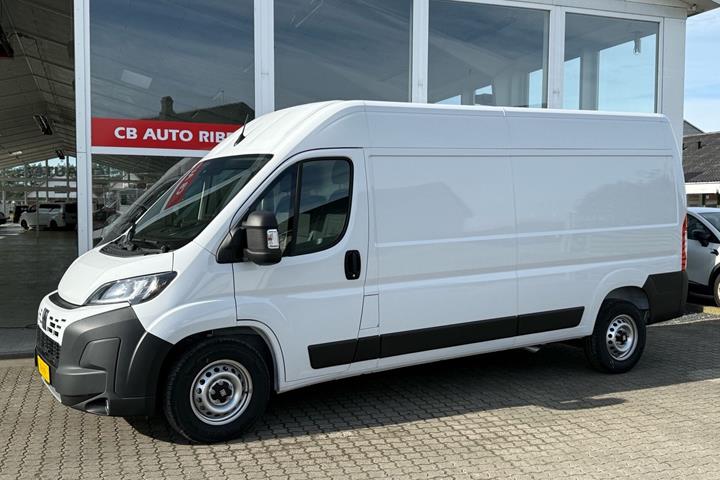 Hvid Fiat Ducato fra 2026