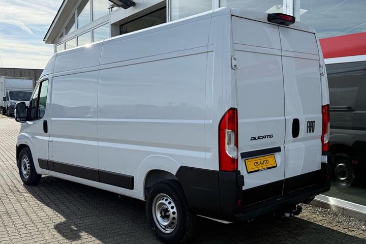 Hvid Fiat Ducato fra 2026