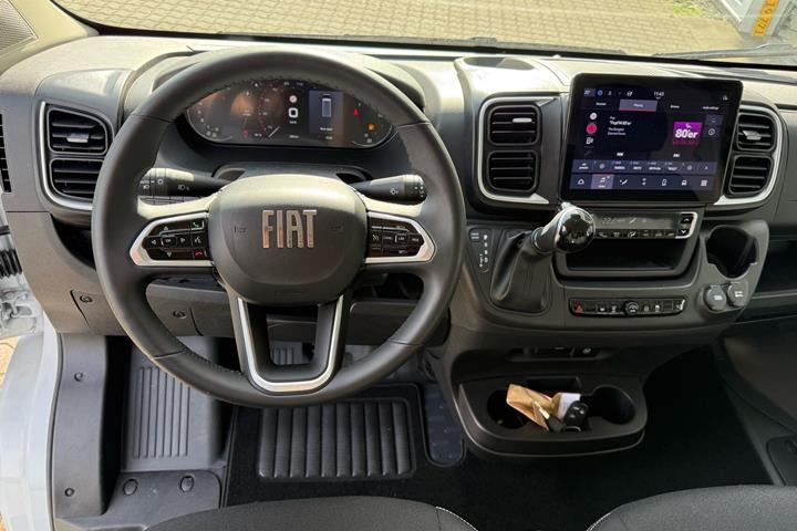 Hvid Fiat Ducato fra 2026