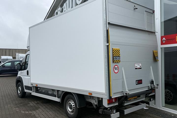 Hvid Fiat E-Ducato fra 2025