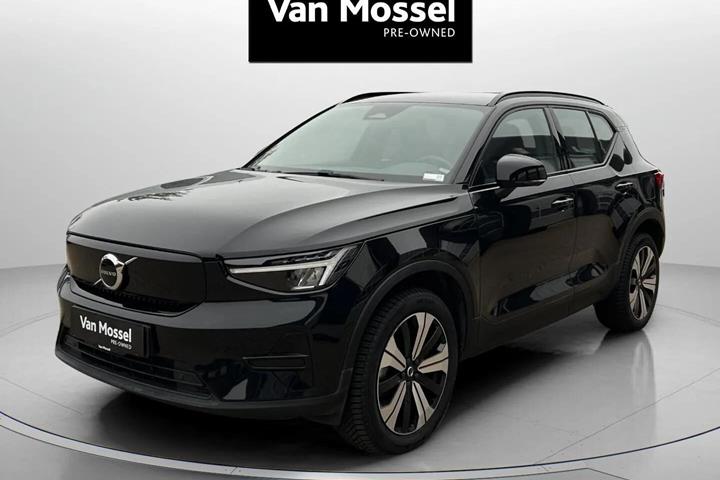 Sort Volvo XC40 fra 2023