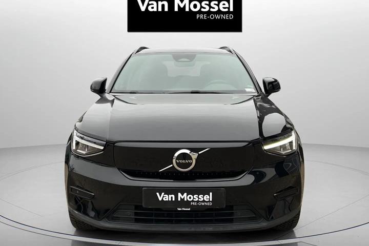 Sort Volvo XC40 fra 2023