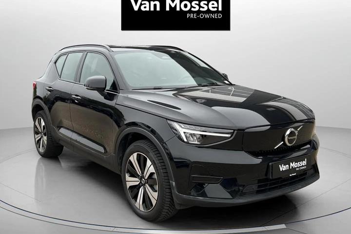 Sort Volvo XC40 fra 2023