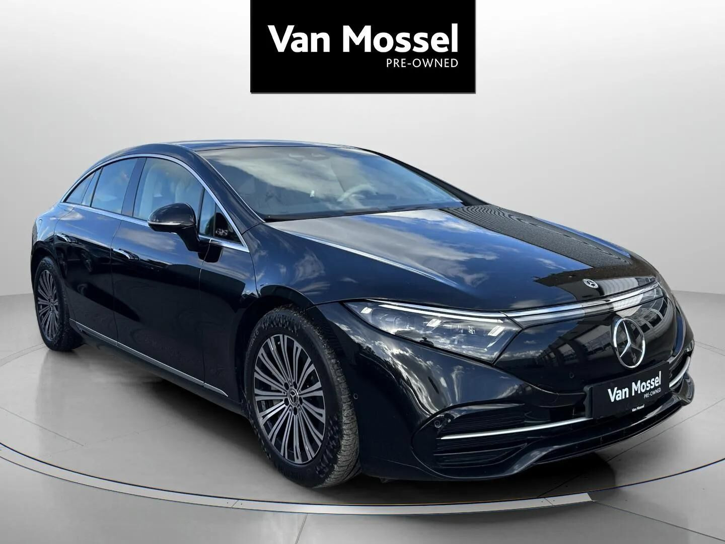 Sort Mercedes EQS 450+ fra 2022