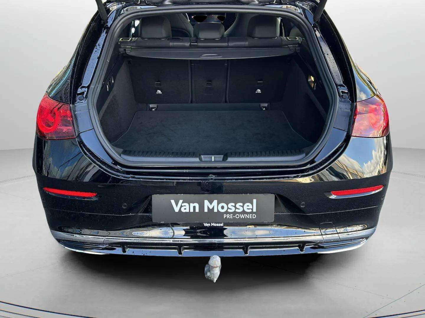 Sort Mercedes CLA250+ fra 2026