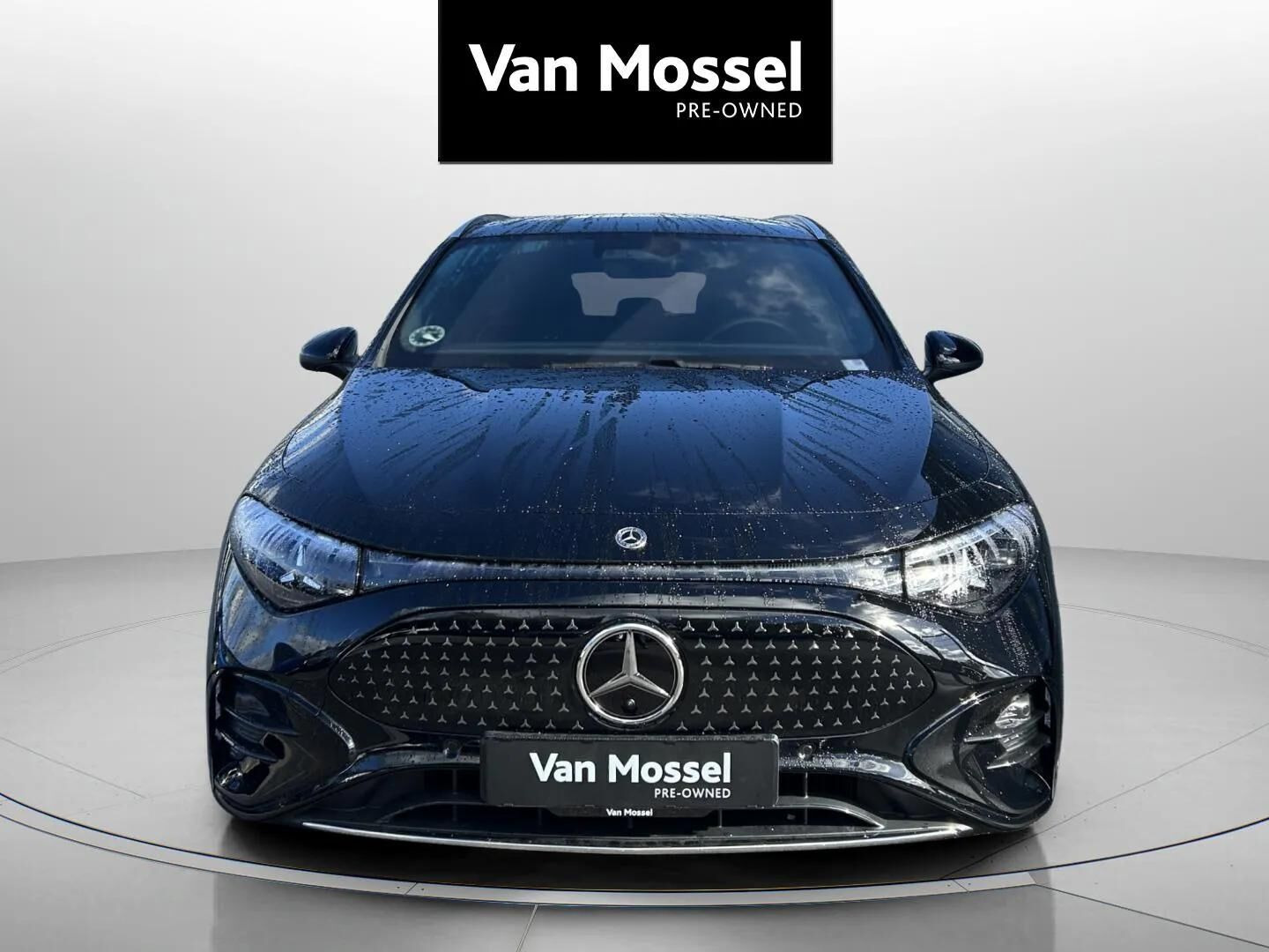 Sort Mercedes CLA250+ fra 2026
