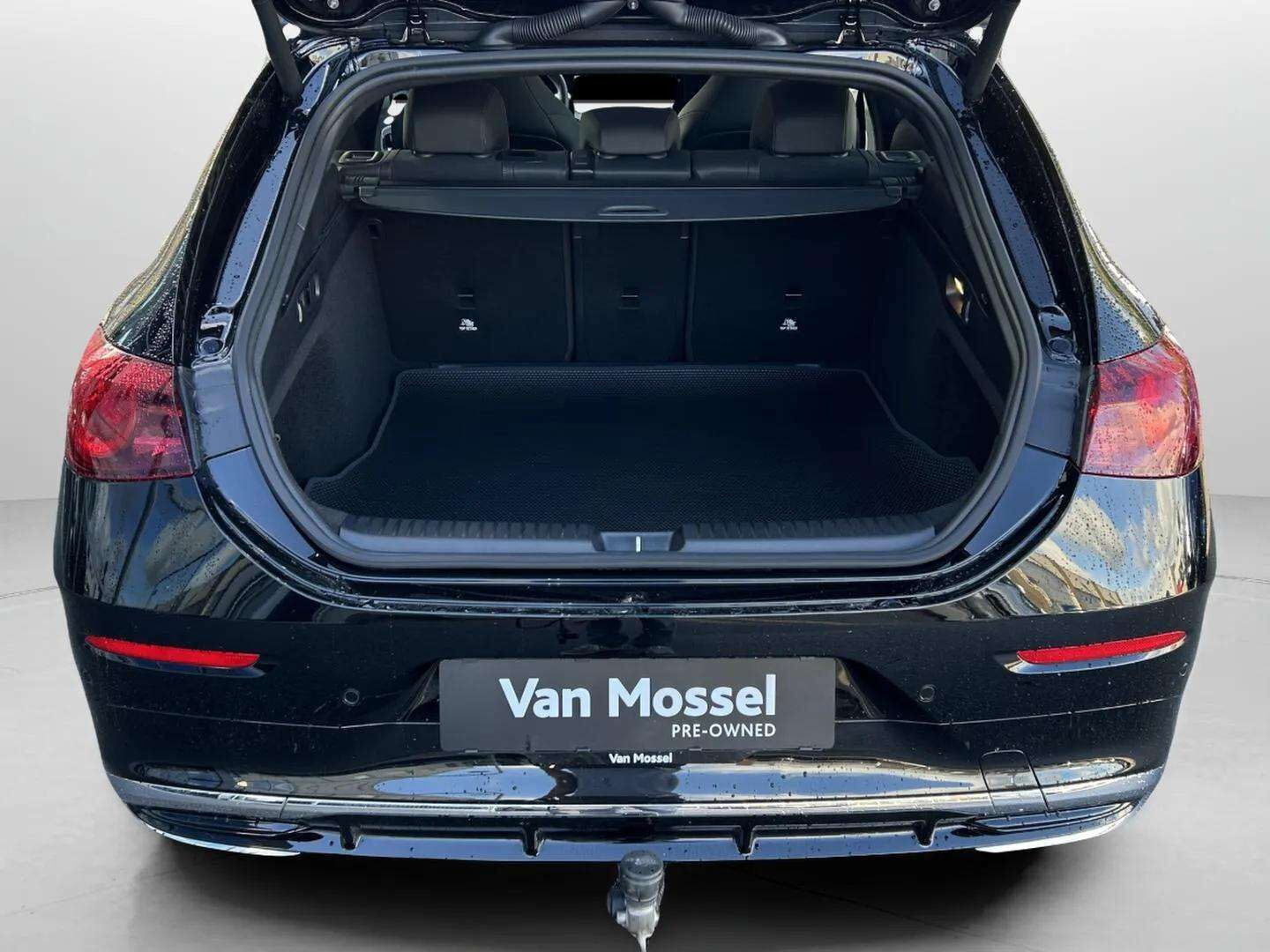 Sort Mercedes CLA250+ fra 2026