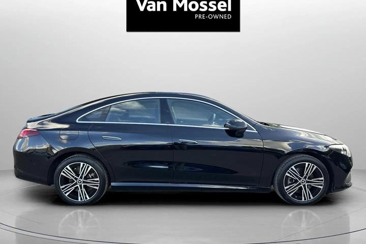 Sølv Mercedes CLA200 fra 2026