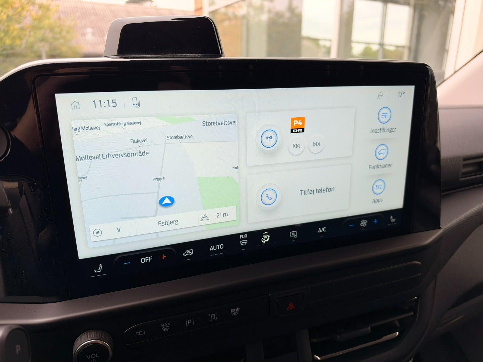 Grå Ford E-Transit Custom 320 L1 fra 2026