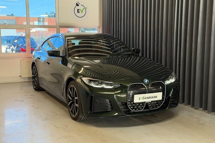 Grøn BMW i4 fra 2023