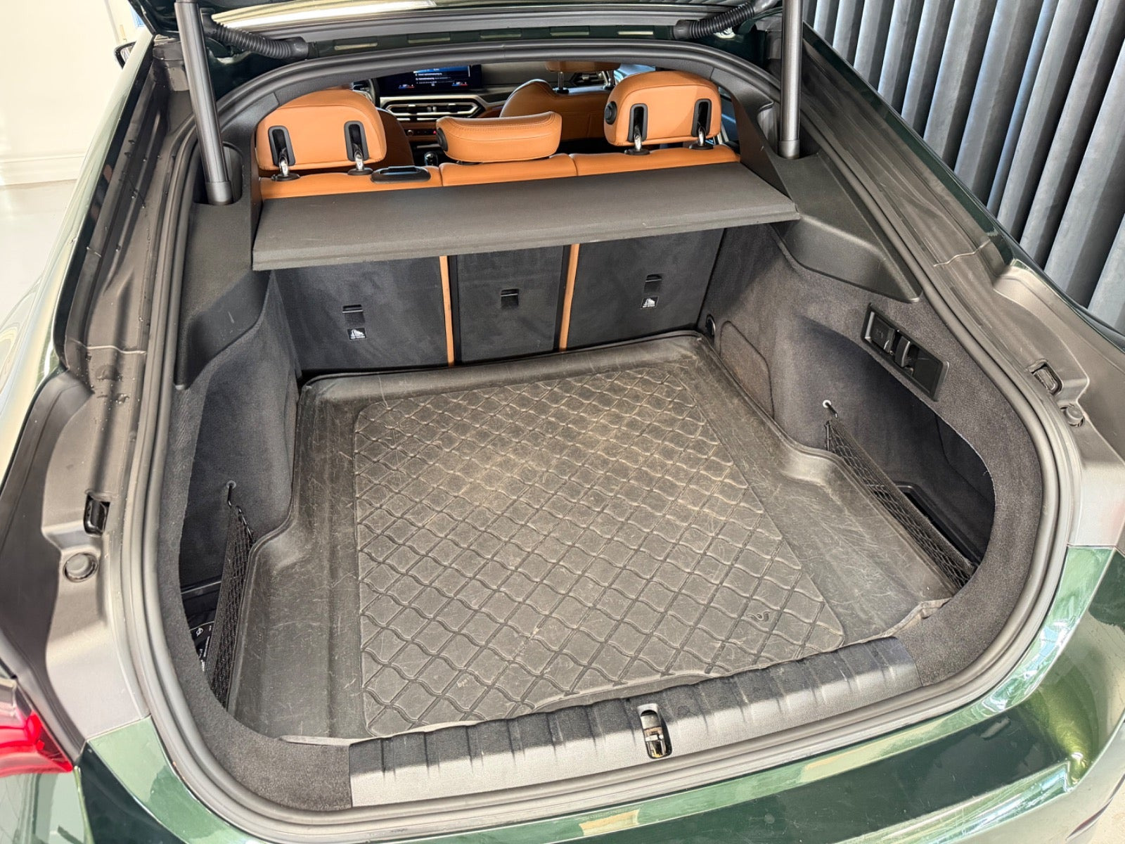Grøn BMW i4 fra 2023