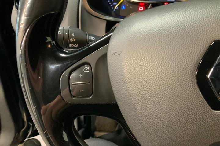 Sort Renault Clio IV fra 2015