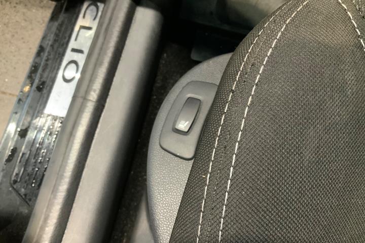 Sort Renault Clio IV fra 2015