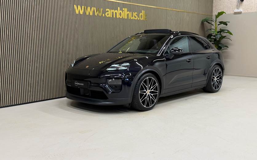 Porsche Macan 4