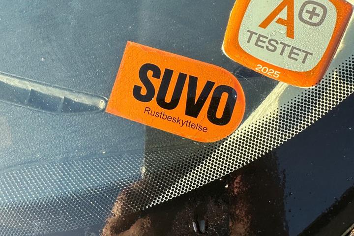 Beige Ford C-MAX fra 2019